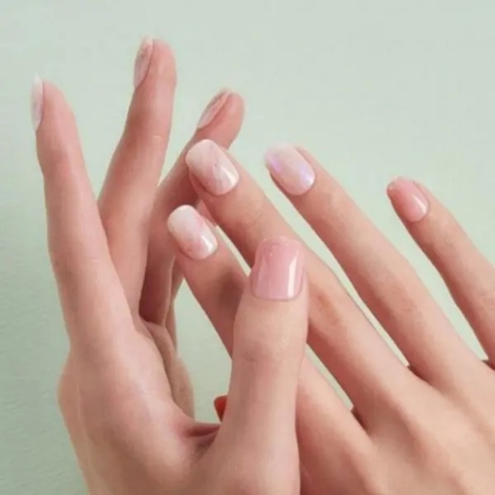 Dashing Diva Magic Press (Mani) – MGL133RR Candy Yum